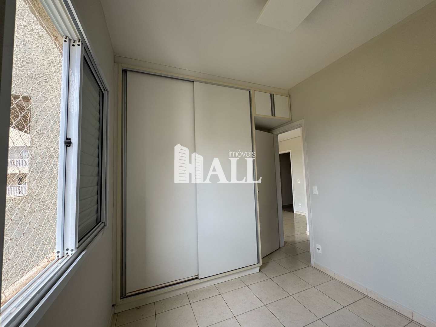 Apartamento à venda com 2 quartos, 70m² - Foto 9