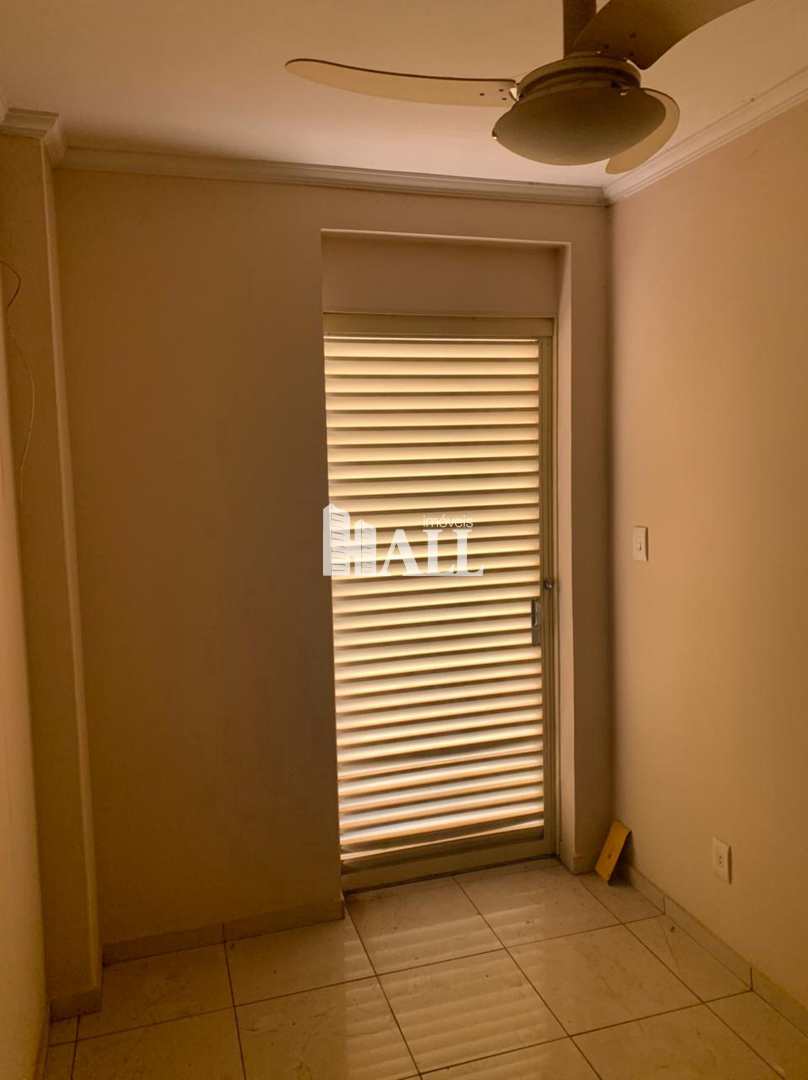 Apartamento à venda com 3 quartos, 200m² - Foto 6