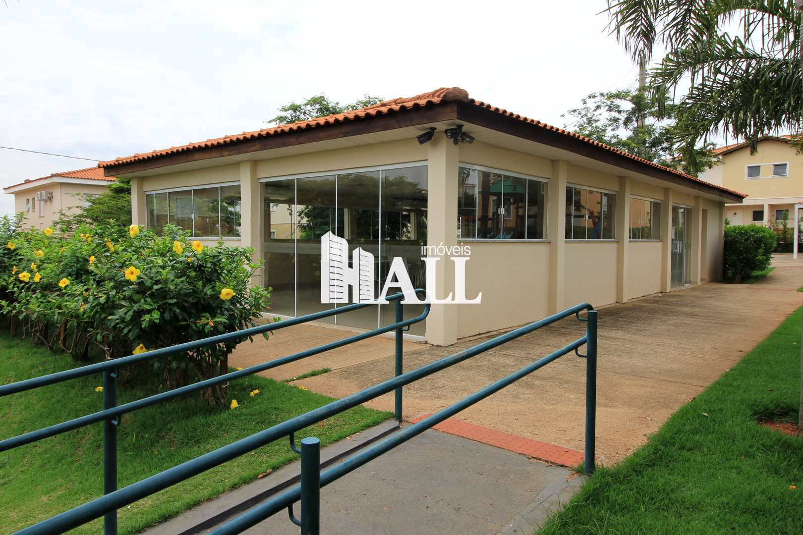 Casa de Condomínio à venda com 3 quartos, 140m² - Foto 2