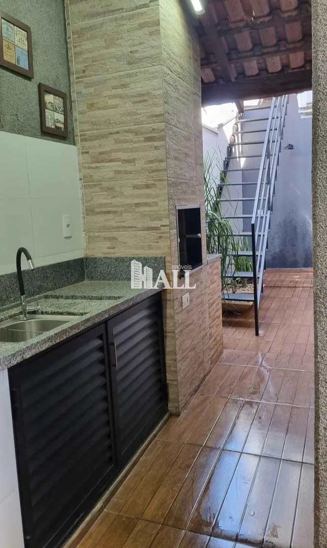 Casa à venda com 2 quartos, 95m² - Foto 11