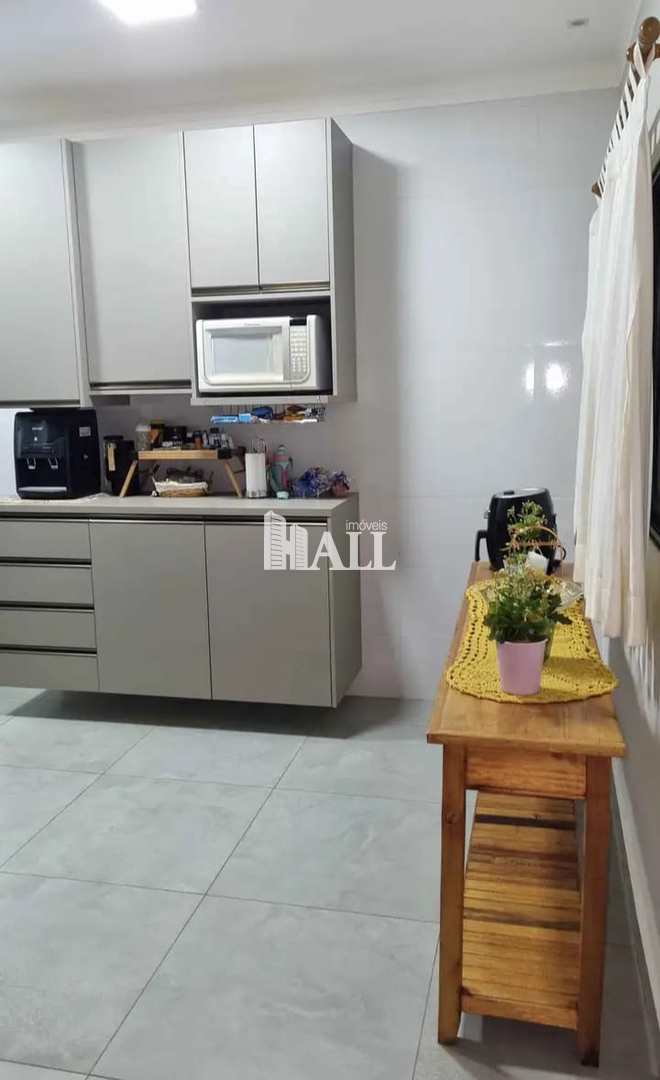 Casa à venda com 2 quartos, 95m² - Foto 4