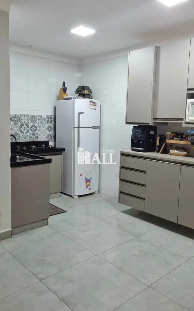Casa à venda com 2 quartos, 95m² - Foto 3