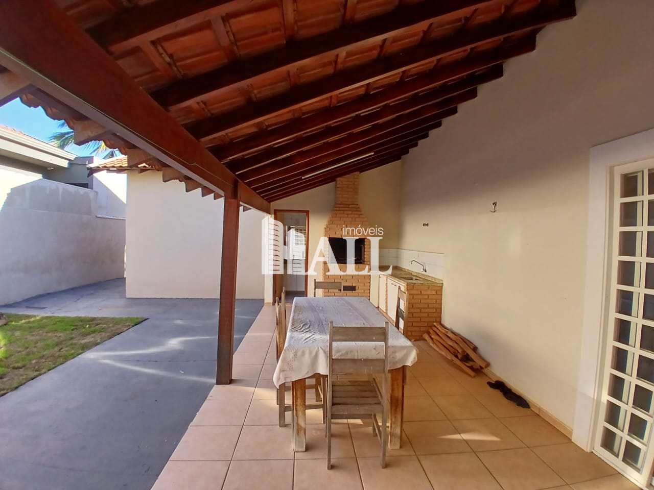 Casa à venda com 3 quartos, 210m² - Foto 14