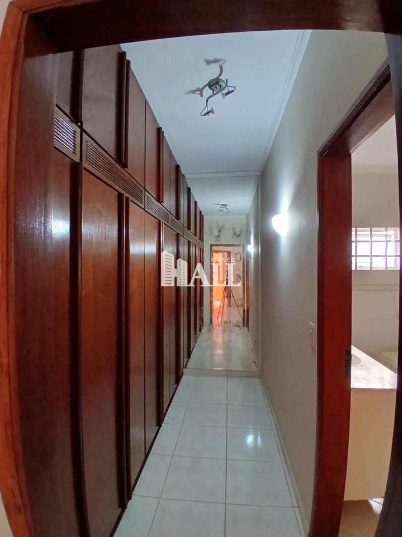 Casa à venda com 3 quartos, 210m² - Foto 5