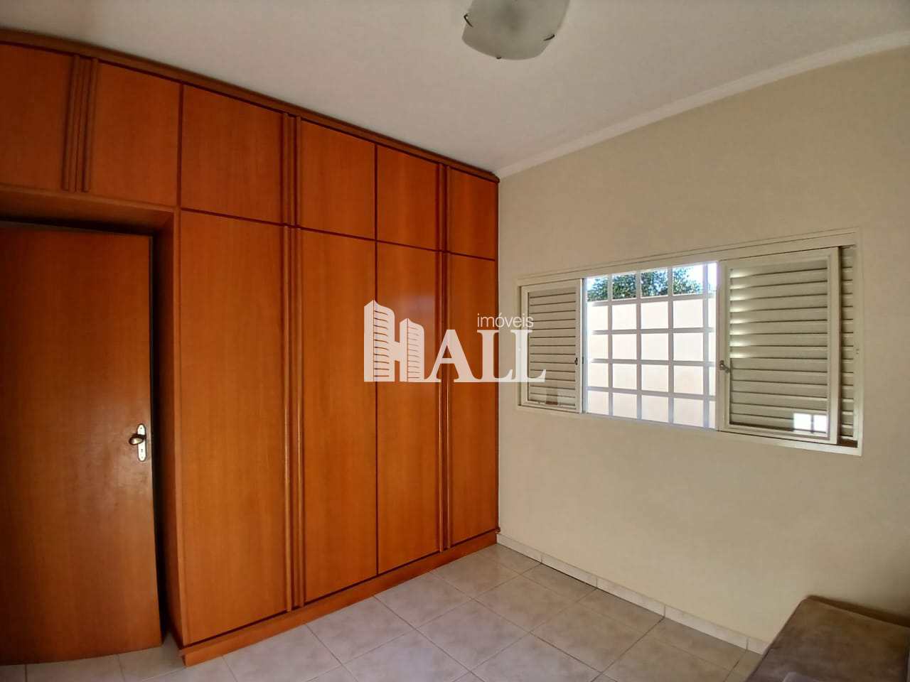Casa à venda com 3 quartos, 210m² - Foto 6