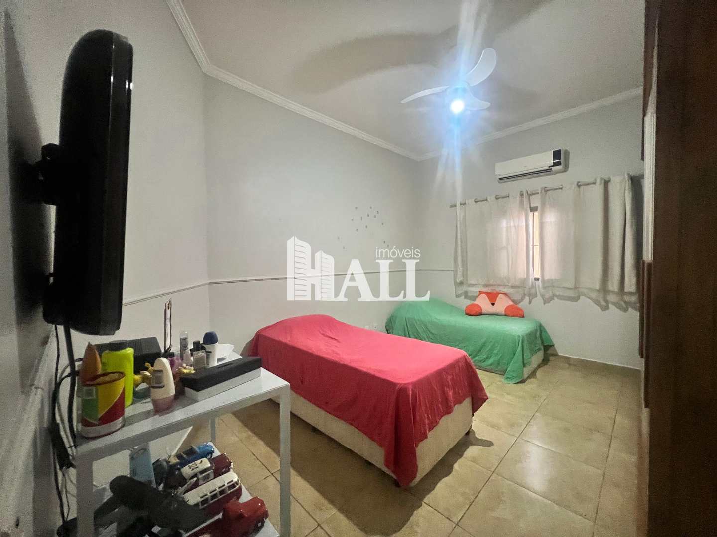 Casa à venda com 2 quartos, 200m² - Foto 18
