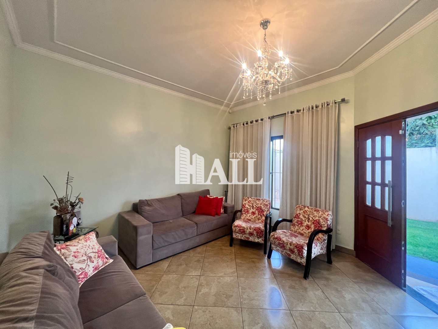 Casa à venda com 2 quartos, 200m² - Foto 4