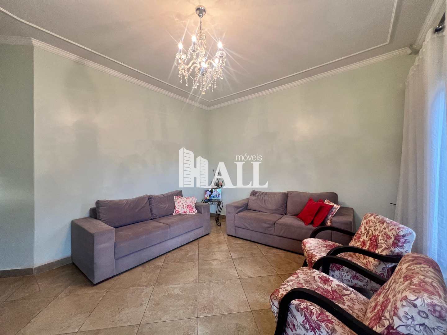 Casa à venda com 2 quartos, 200m² - Foto 3