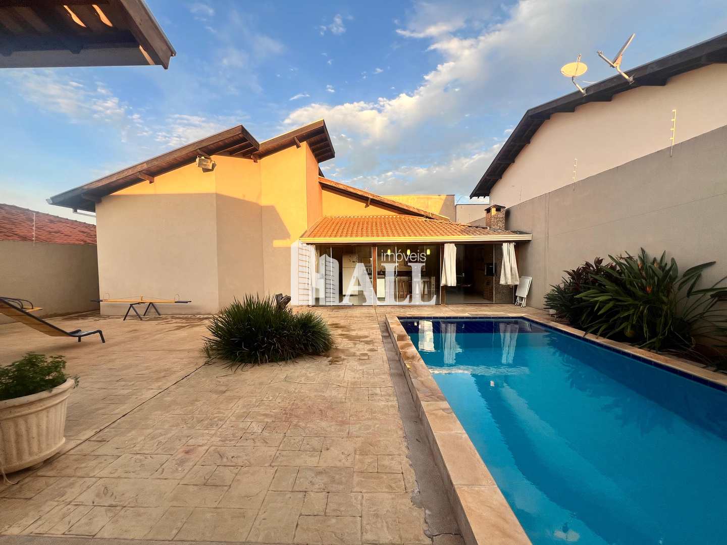 Casa à venda com 2 quartos, 200m² - Foto 23