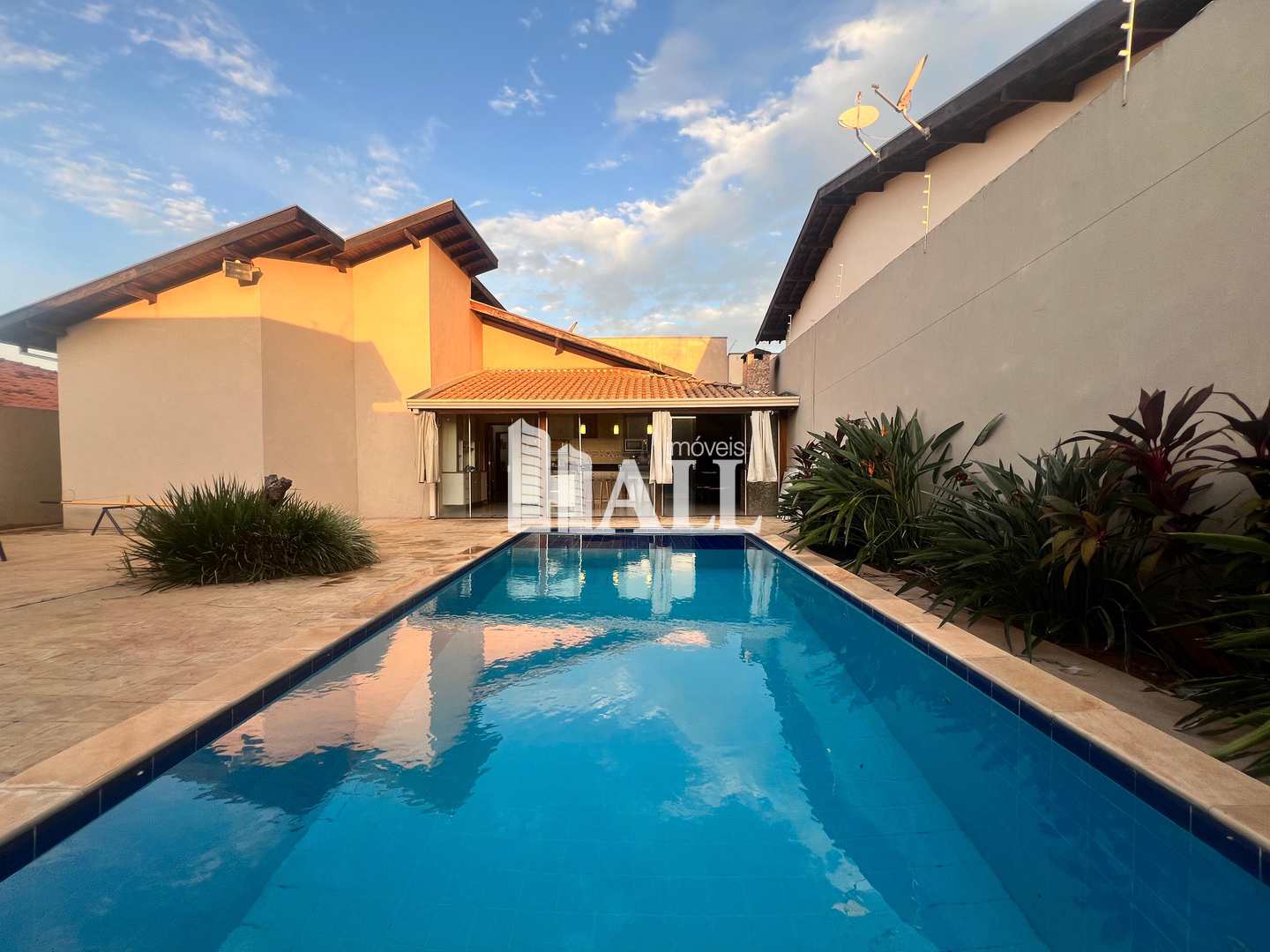Casa à venda com 2 quartos, 200m² - Foto 22