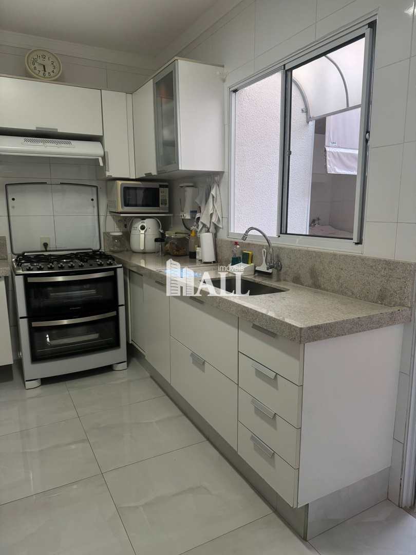 Casa de Condomínio à venda com 3 quartos, 100m² - Foto 2