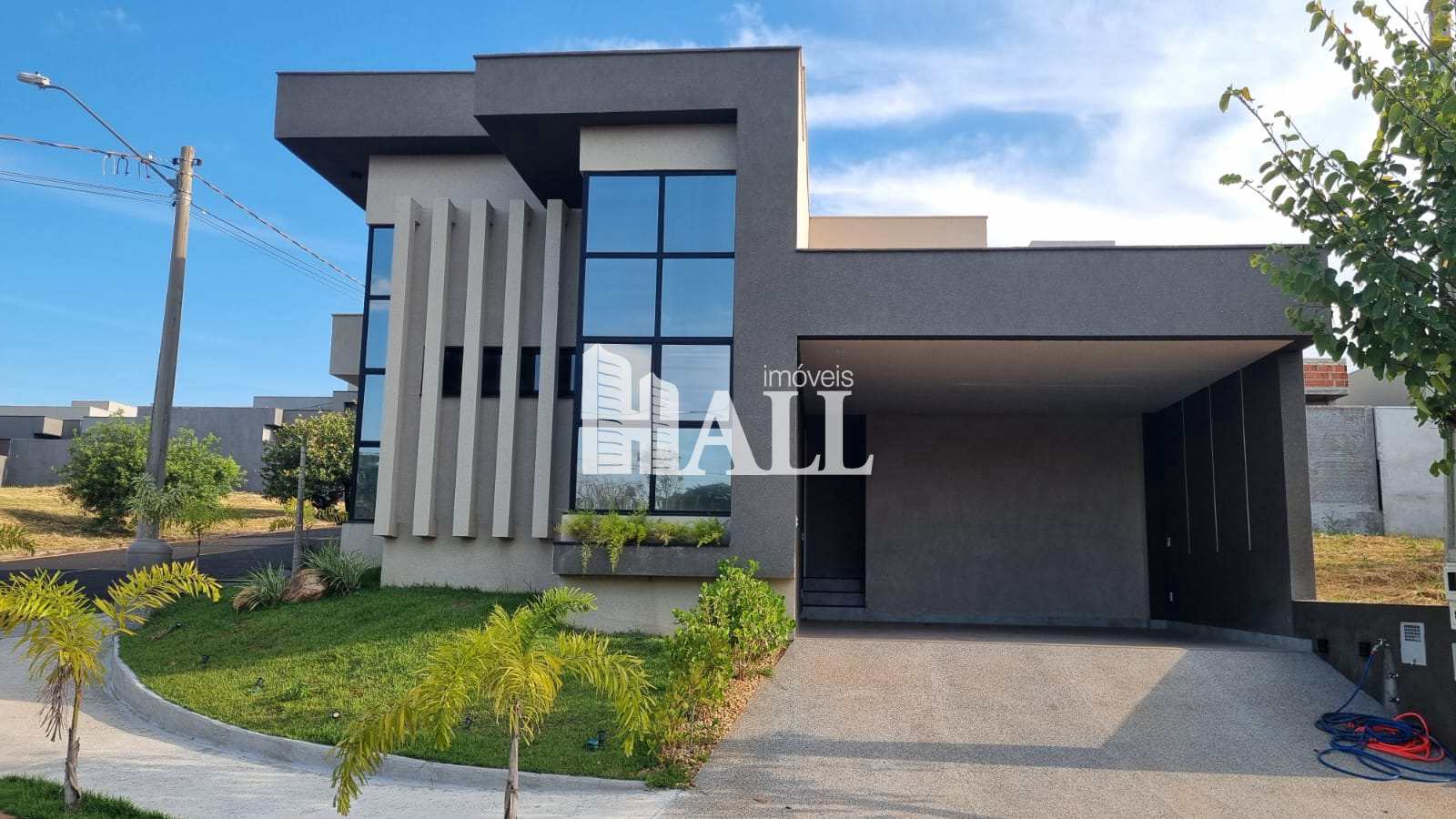 Casa de Condomínio à venda com 3 quartos, 190m² - Foto 2