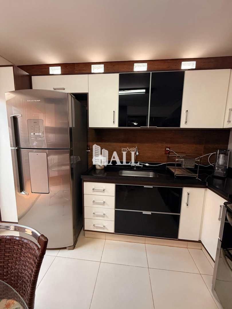 Casa de Condomínio à venda com 3 quartos, 100m² - Foto 2
