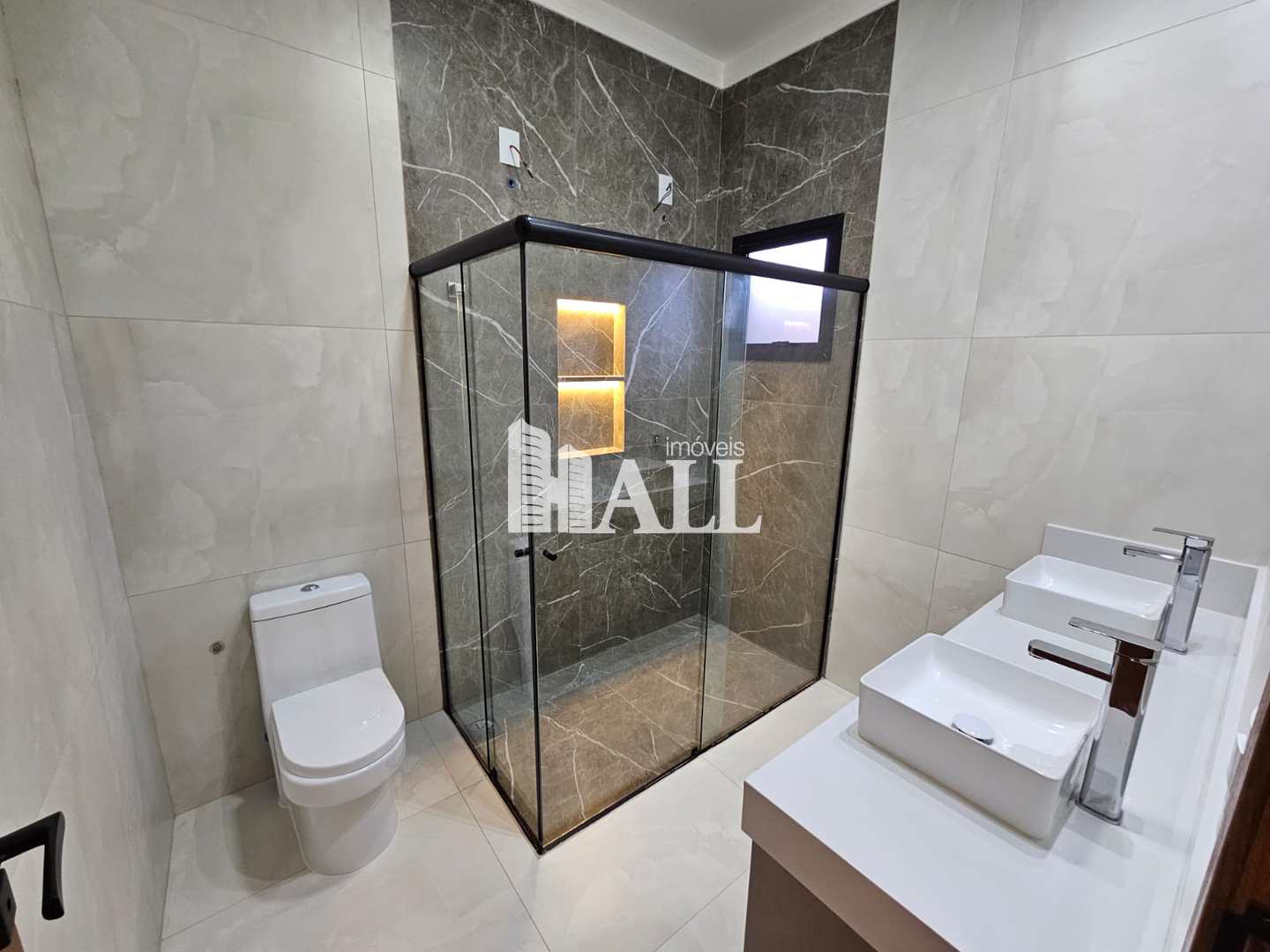 Casa de Condomínio à venda com 3 quartos, 150m² - Foto 2
