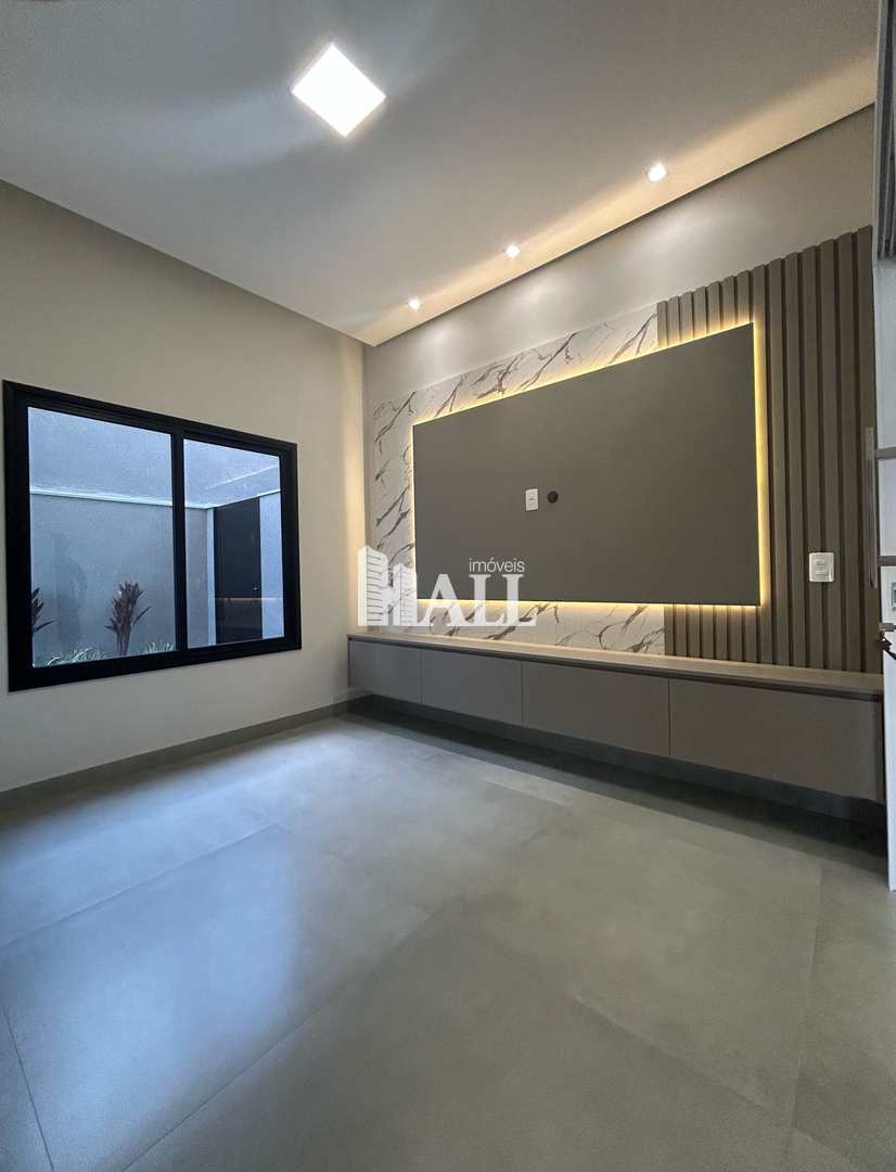 Casa de Condomínio à venda com 4 quartos, 241m² - Foto 3