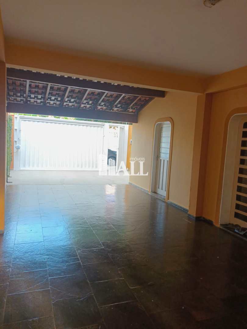 Casa à venda com 3 quartos, 250m² - Foto 11