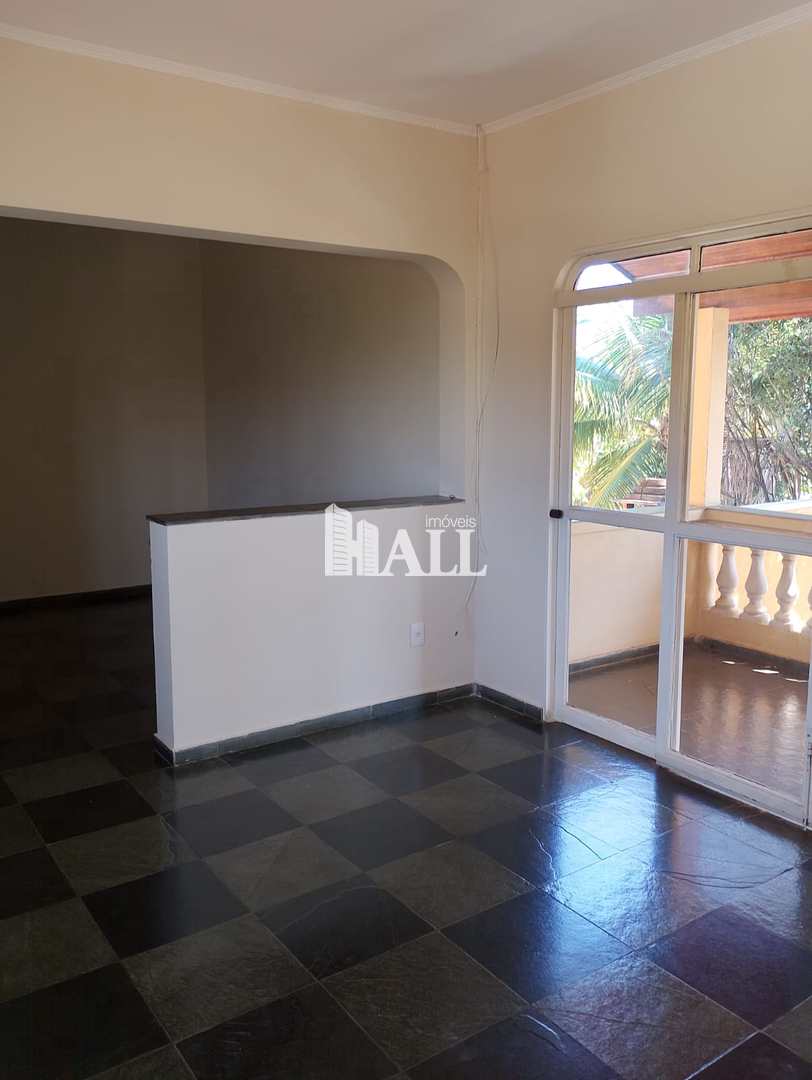 Casa à venda com 3 quartos, 250m² - Foto 1