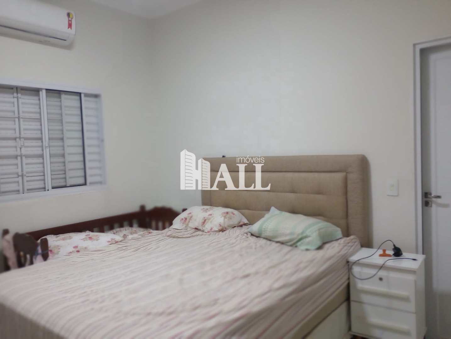 Casa à venda com 2 quartos, 100m² - Foto 4