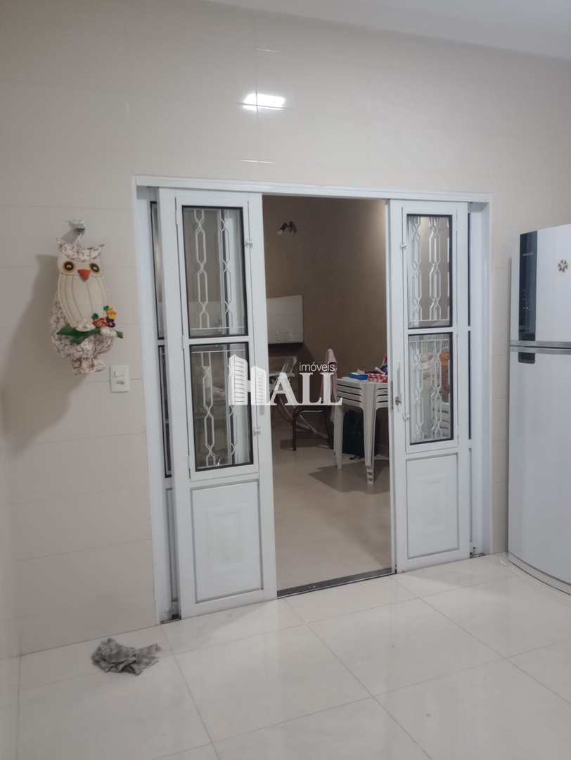 Casa à venda com 2 quartos, 100m² - Foto 12