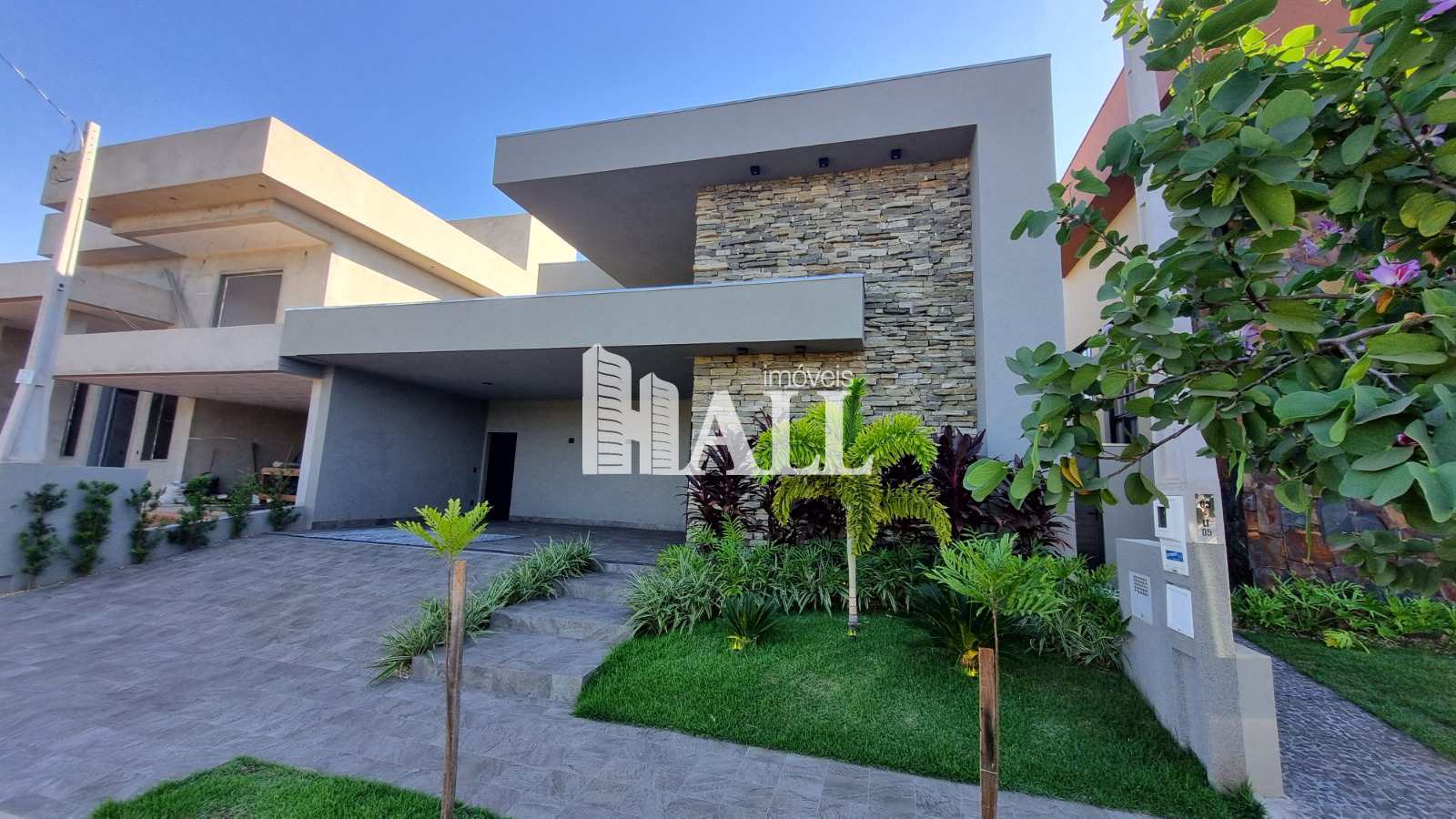 Casa de Condomínio à venda com 3 quartos, 190m² - Foto 2