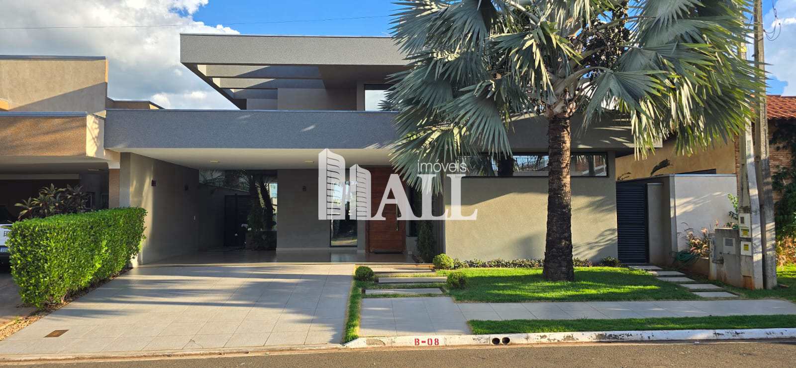 Casa de Condomínio à venda com 3 quartos, 294m² - Foto 2