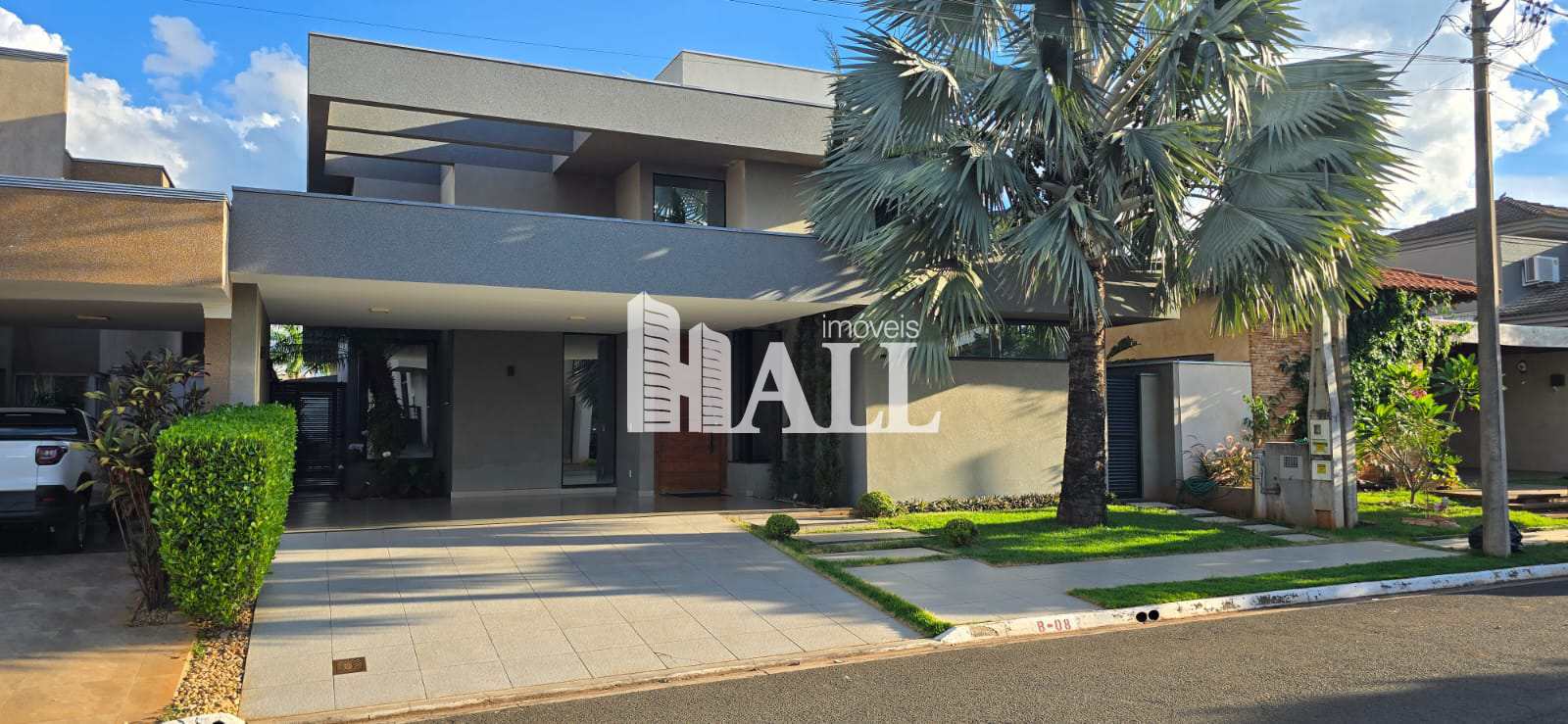 Casa de Condomínio à venda com 3 quartos, 294m² - Foto 1