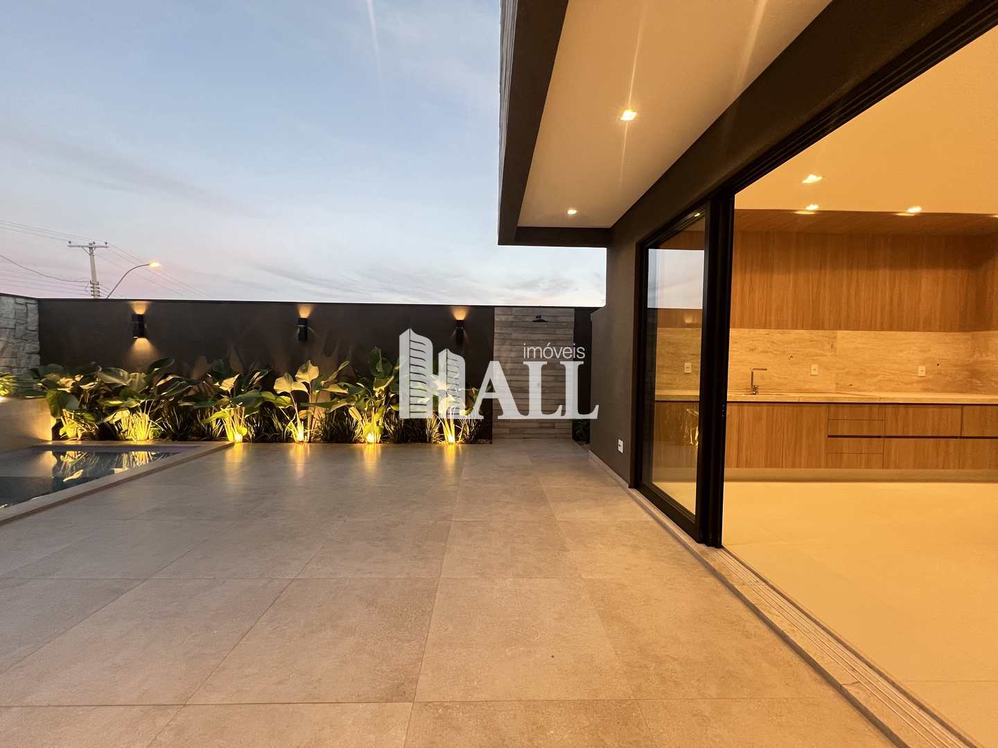 Casa de Condomínio à venda com 3 quartos, 220m² - Foto 27