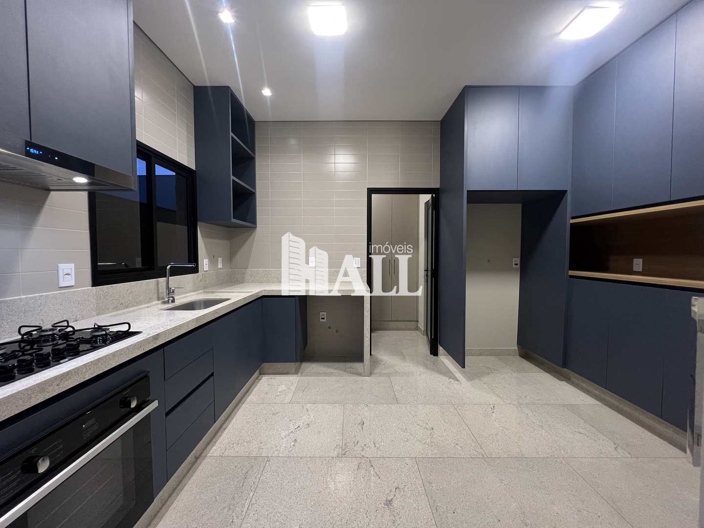 Casa de Condomínio à venda com 3 quartos, 220m² - Foto 18