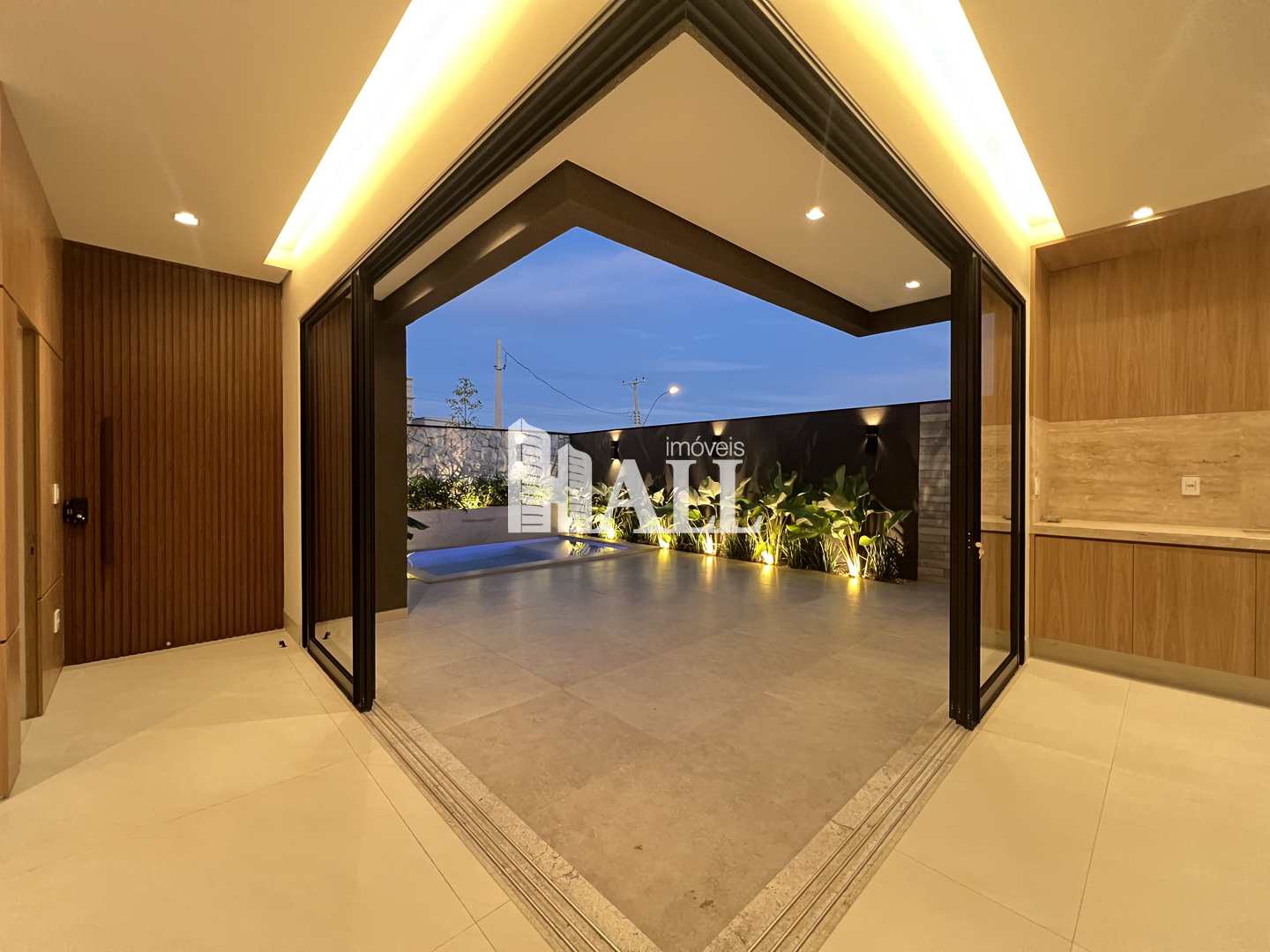 Casa de Condomínio à venda com 3 quartos, 220m² - Foto 20