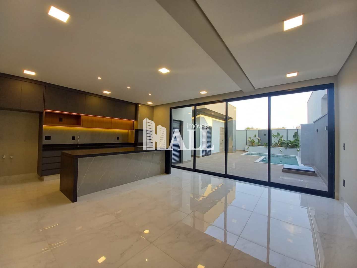 Casa de Condomínio à venda com 3 quartos, 248m² - Foto 5