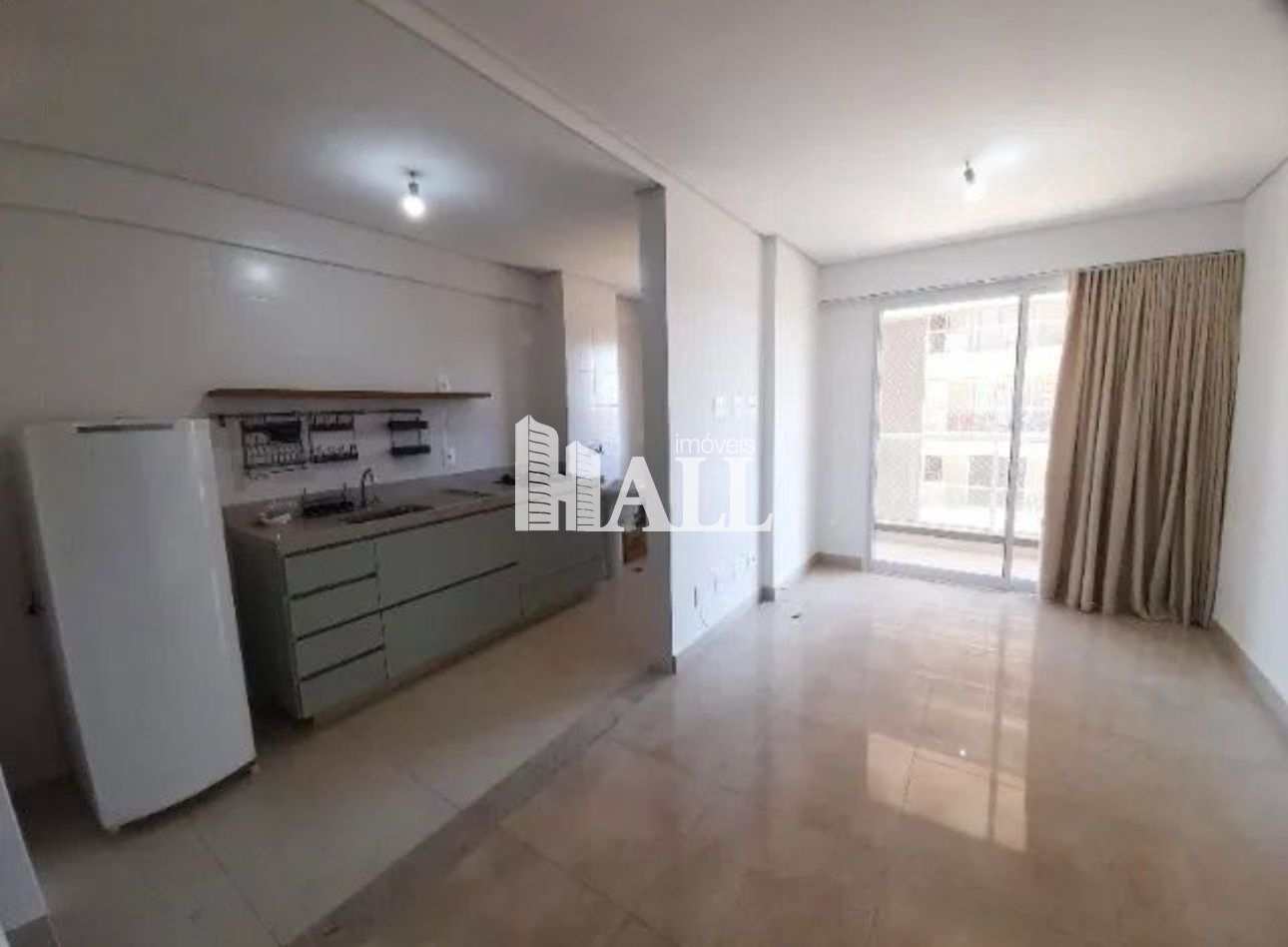 Apartamento à venda com 2 quartos, 78m² - Foto 2