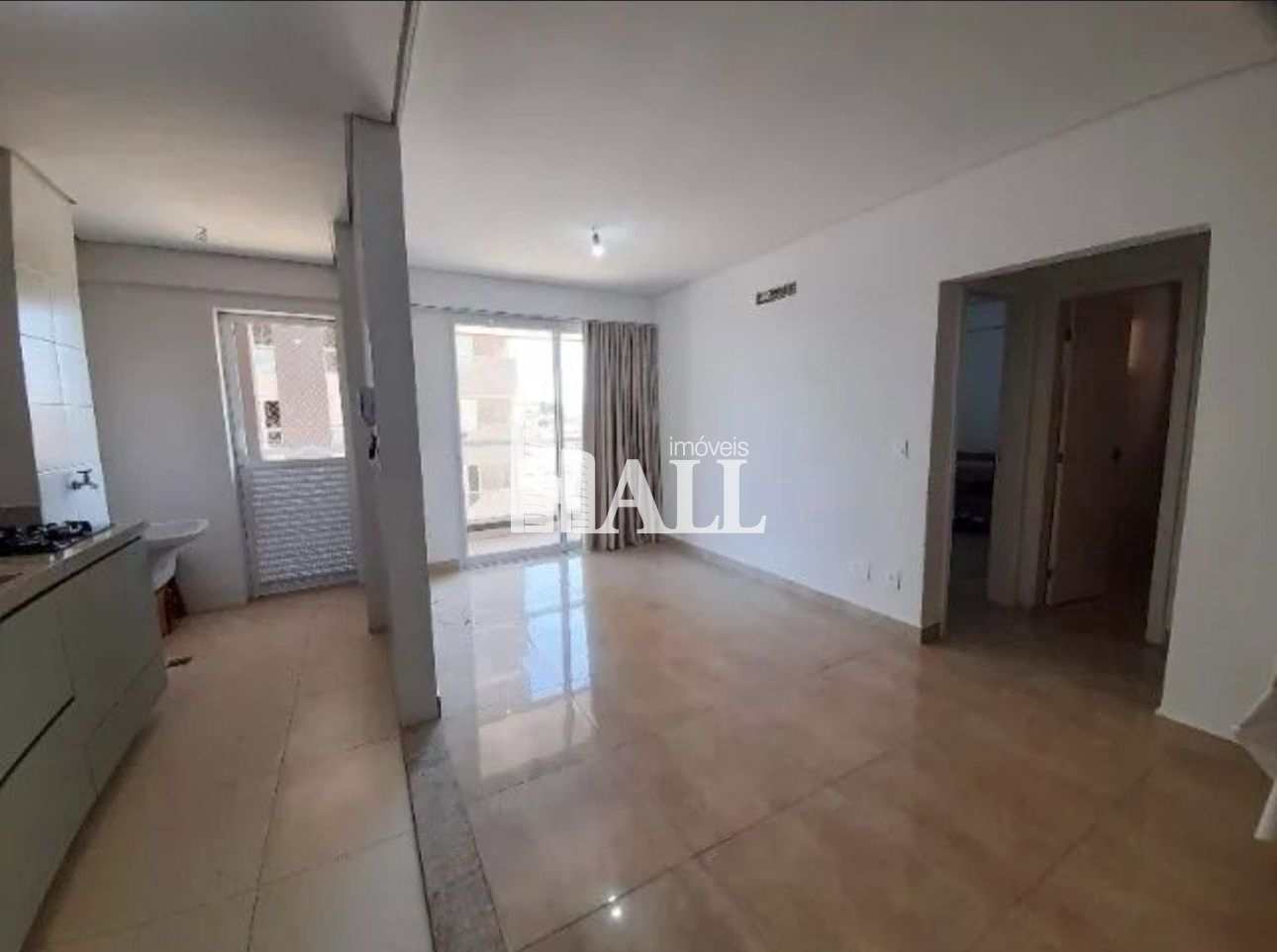 Apartamento à venda com 2 quartos, 78m² - Foto 3