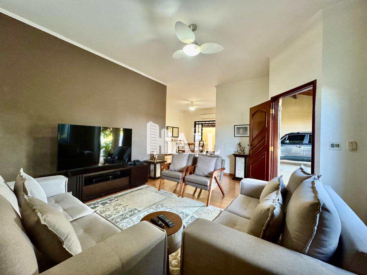 Casa à venda com 3 quartos, 195m² - Foto 4