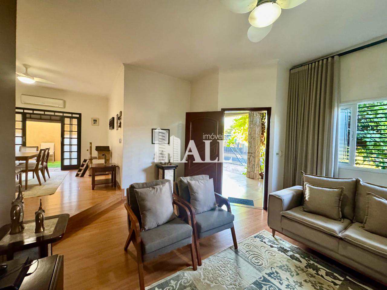 Casa à venda com 3 quartos, 195m² - Foto 7