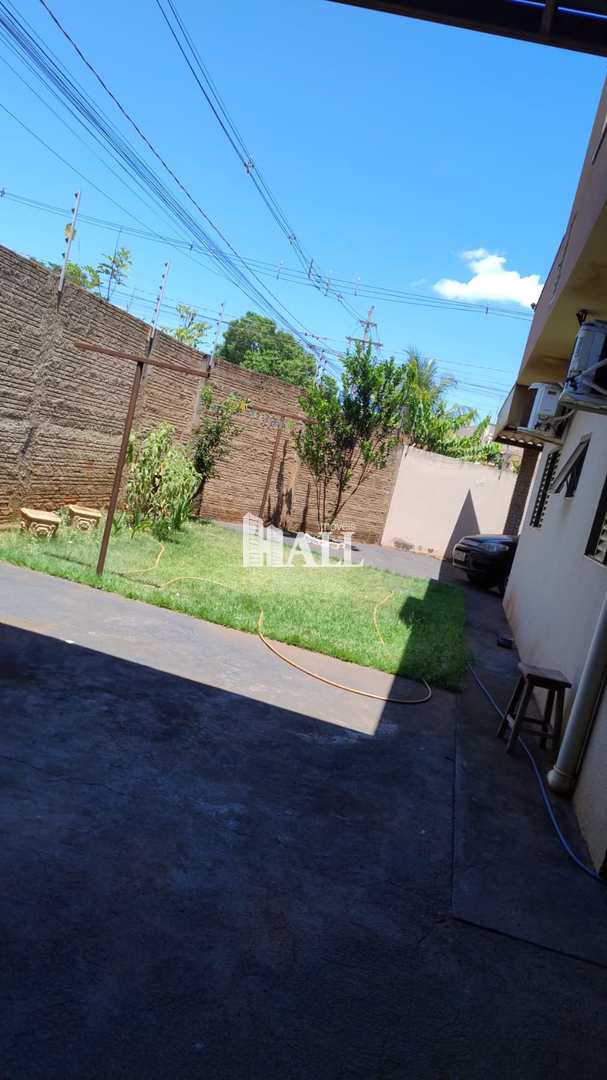 Casa à venda com 2 quartos, 100m² - Foto 14