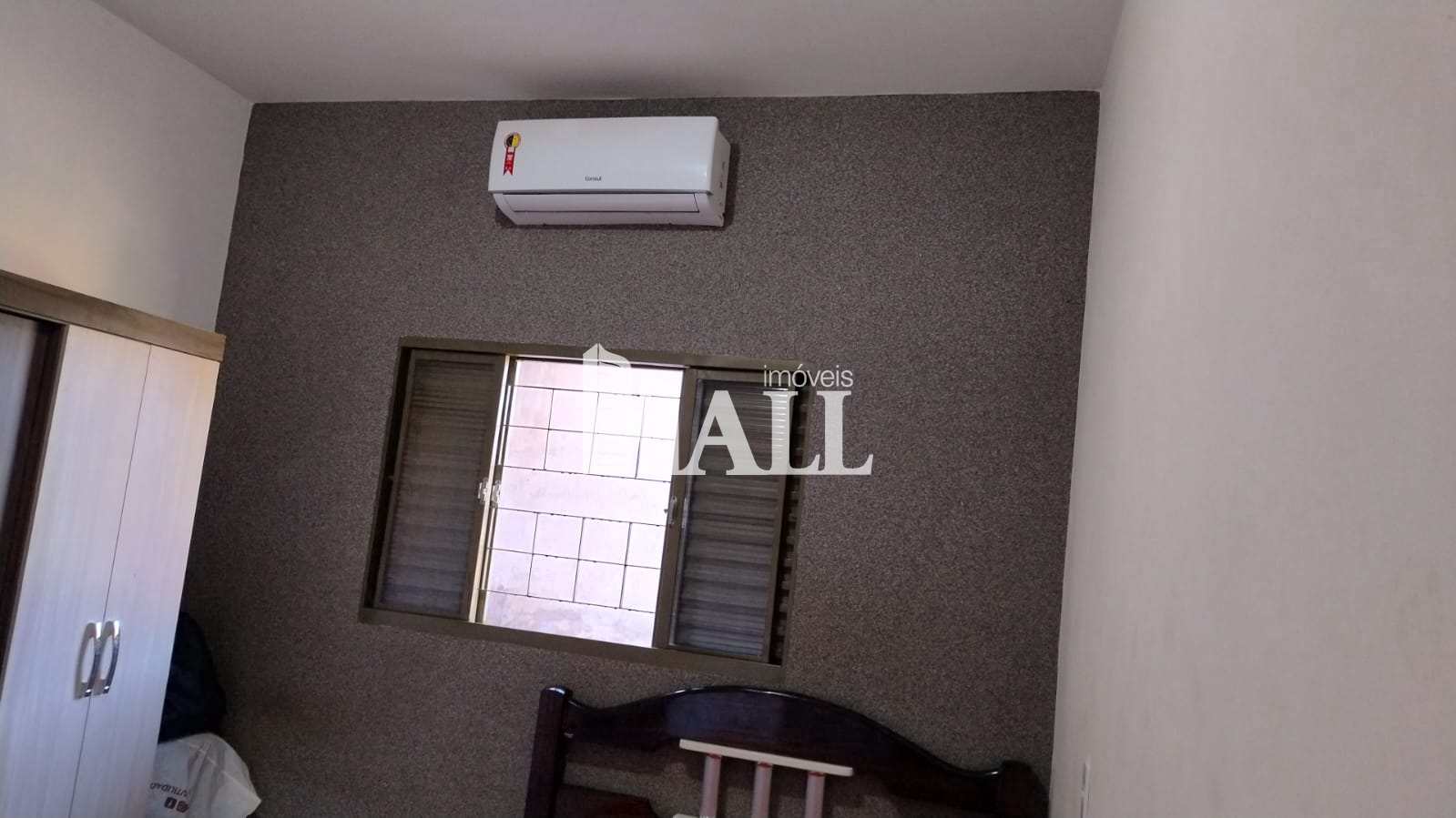 Casa à venda com 2 quartos, 100m² - Foto 9