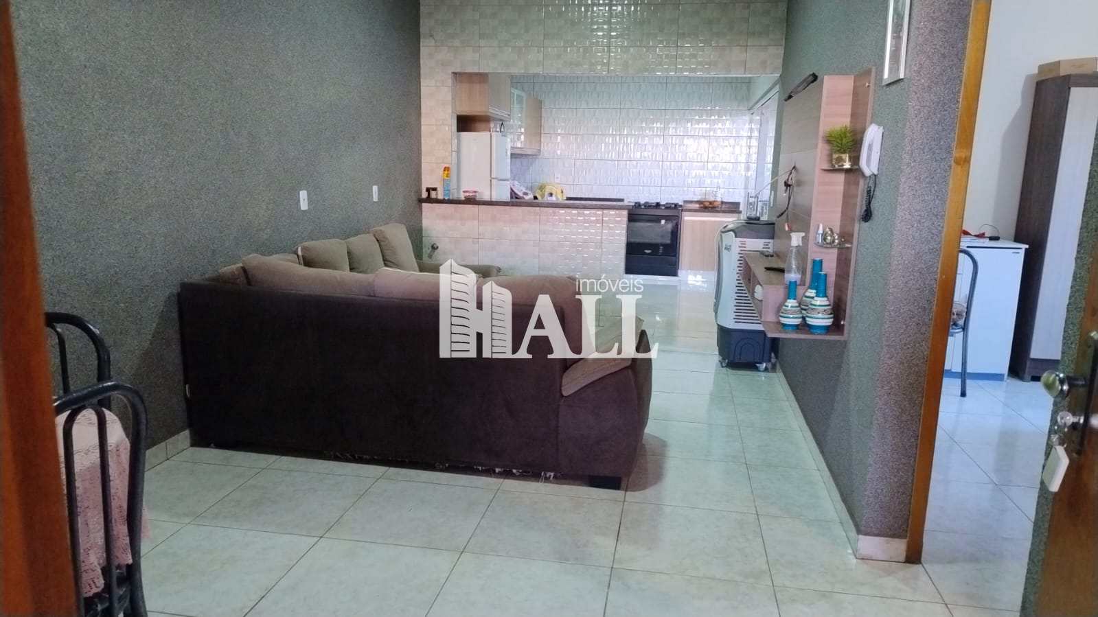 Casa à venda com 2 quartos, 100m² - Foto 2