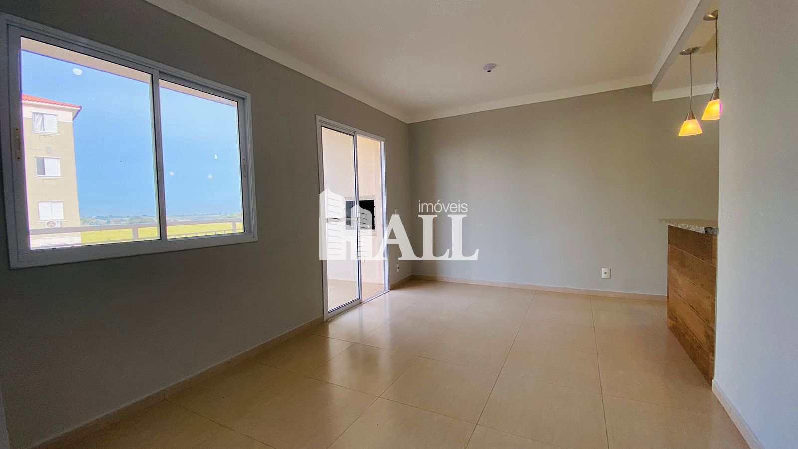 Apartamento à venda com 2 quartos, 68m² - Foto 4