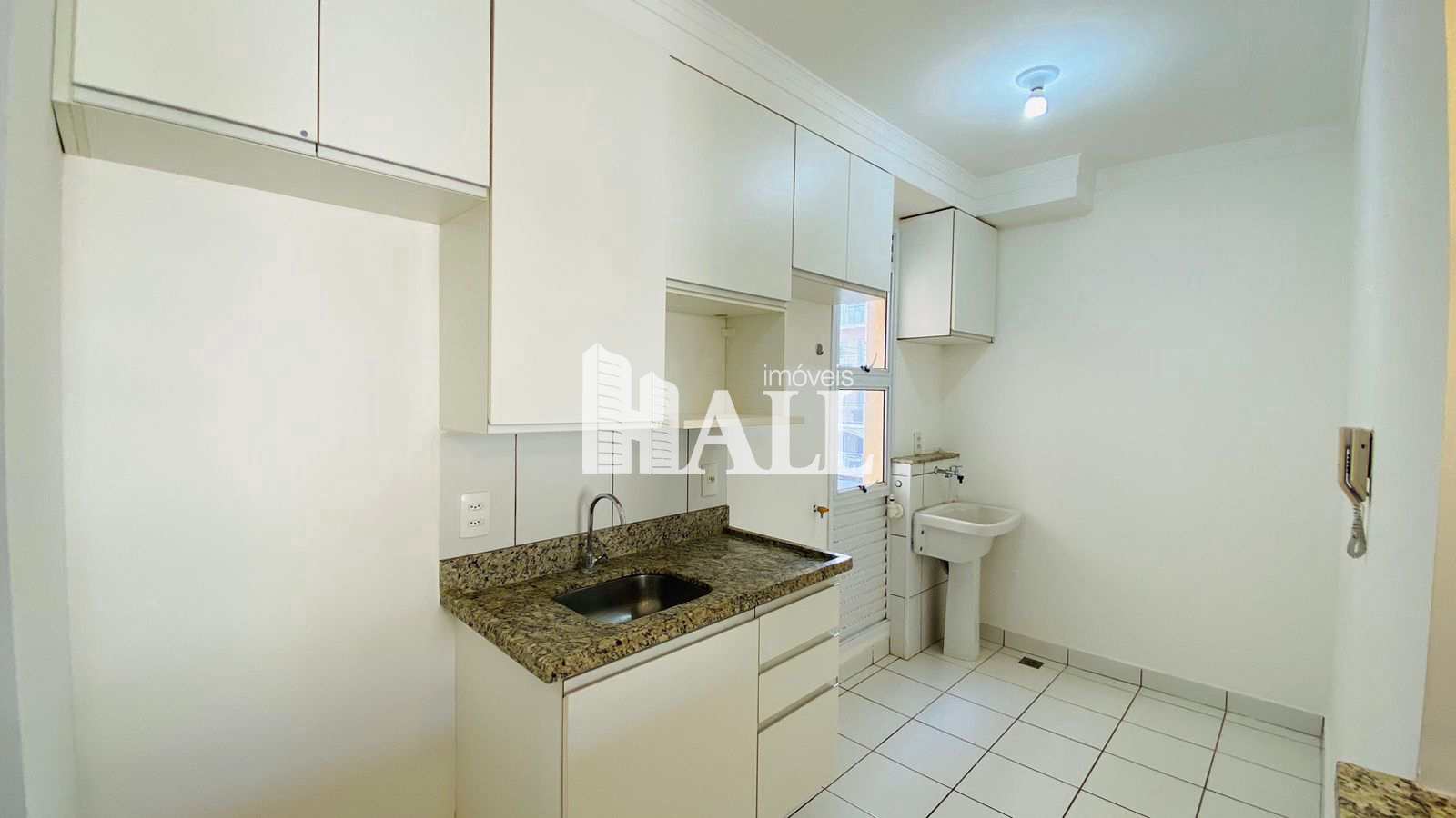 Apartamento à venda com 2 quartos, 68m² - Foto 5