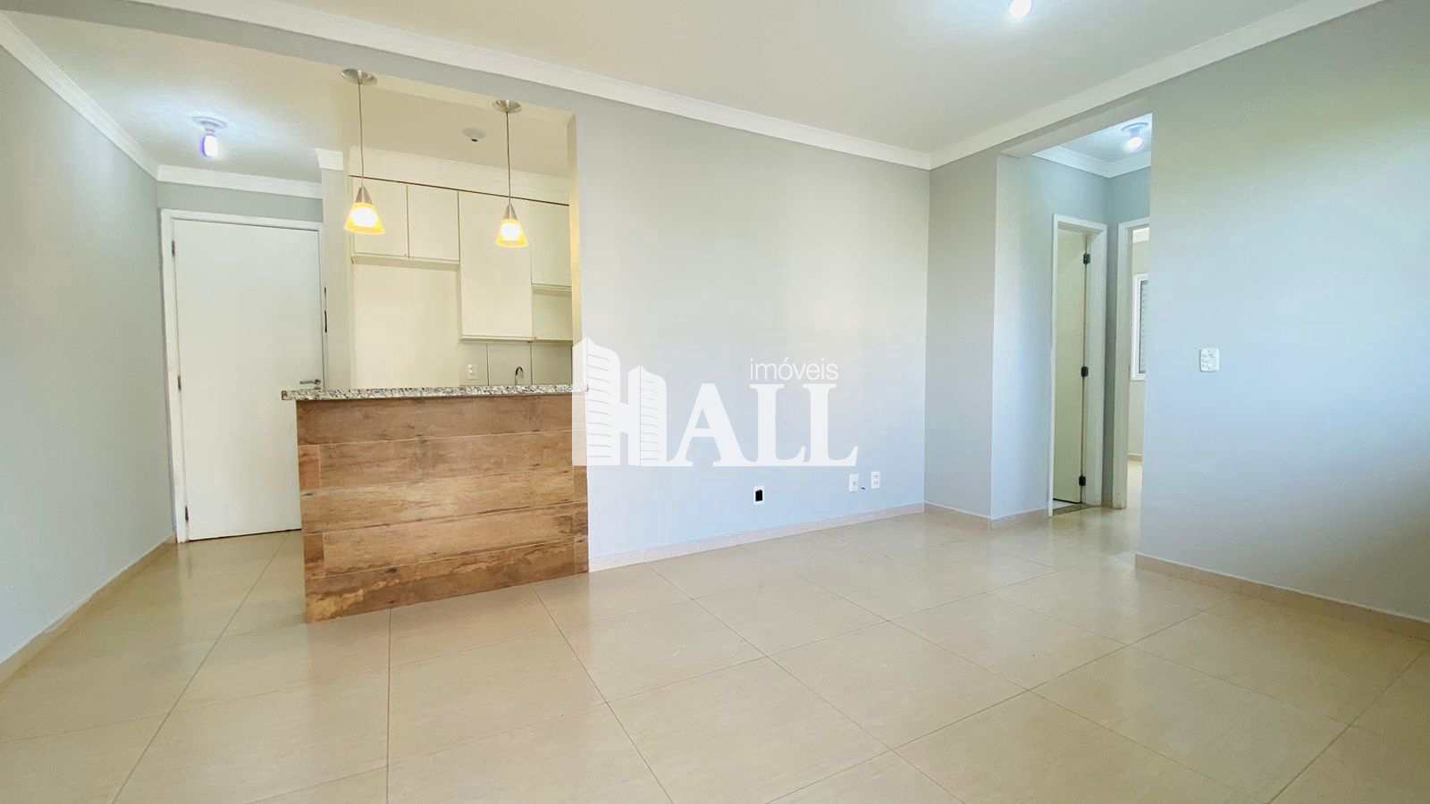 Apartamento à venda com 2 quartos, 68m² - Foto 2