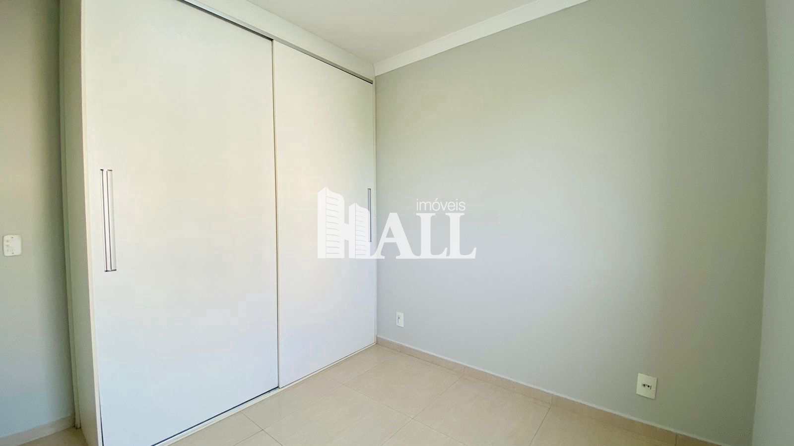 Apartamento à venda com 2 quartos, 68m² - Foto 8