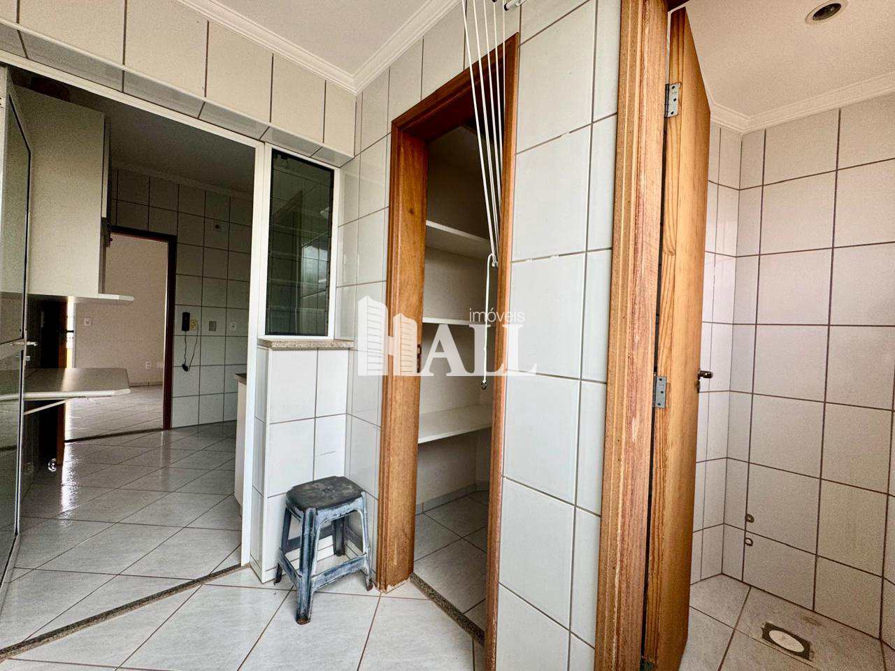 Apartamento à venda com 3 quartos, 90m² - Foto 11