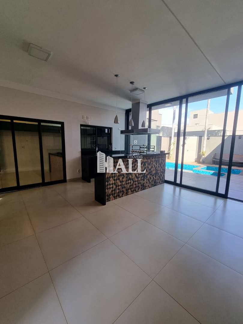 Casa de Condomínio à venda com 4 quartos, 290m² - Foto 3