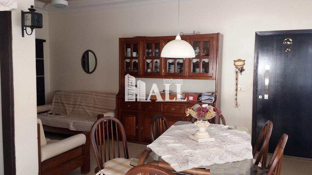 Casa à venda com 3 quartos, 147m² - Foto 3