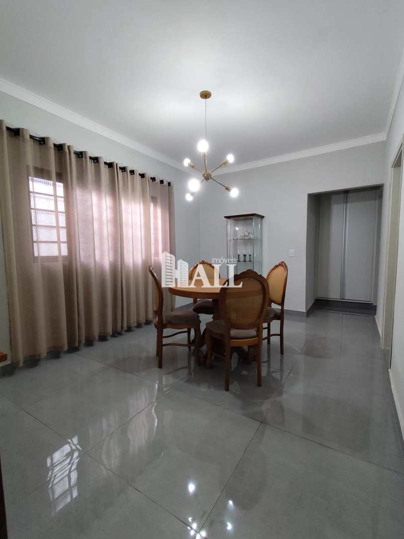 Casa à venda com 3 quartos, 210m² - Foto 5