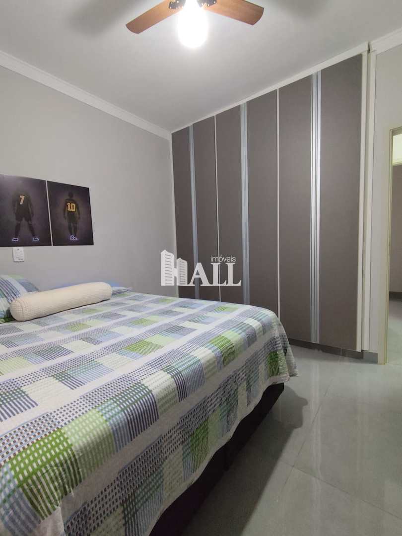 Casa à venda com 3 quartos, 210m² - Foto 9