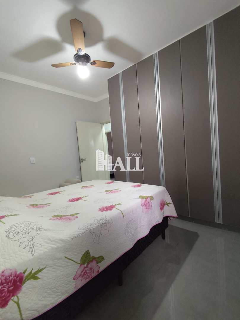 Casa à venda com 3 quartos, 210m² - Foto 10
