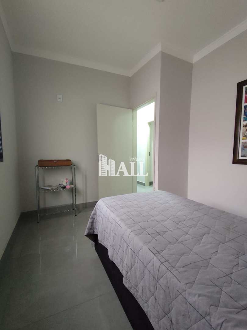 Casa à venda com 3 quartos, 210m² - Foto 11