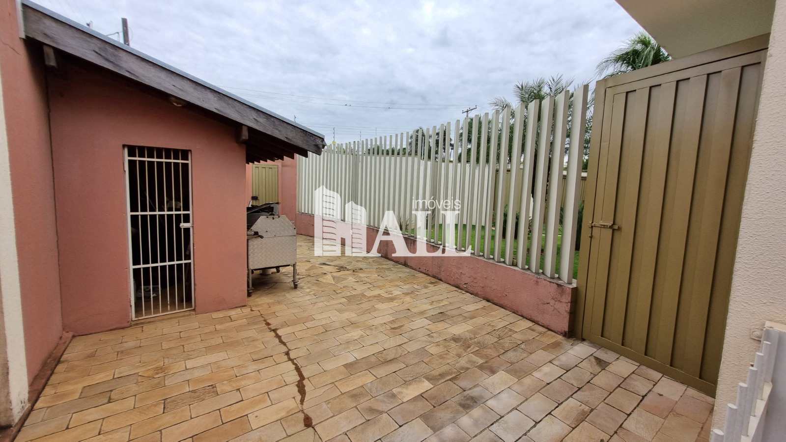 Casa à venda com 3 quartos, 310m² - Foto 24