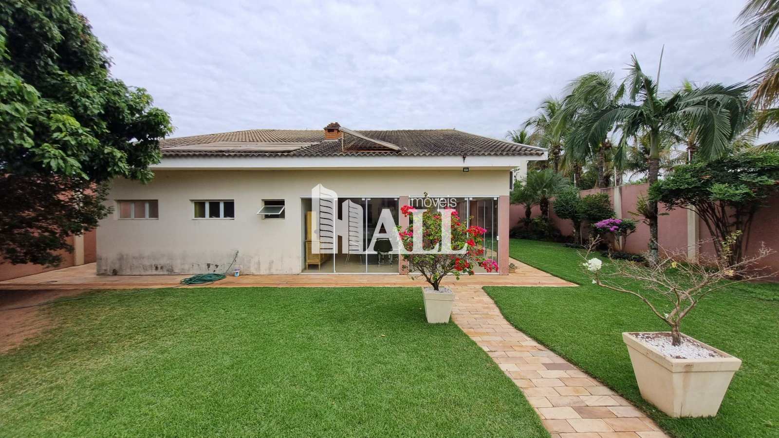 Casa à venda com 3 quartos, 310m² - Foto 21